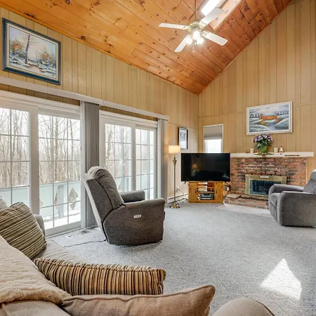 Home Near Hiking And Skiing In Wilmington!